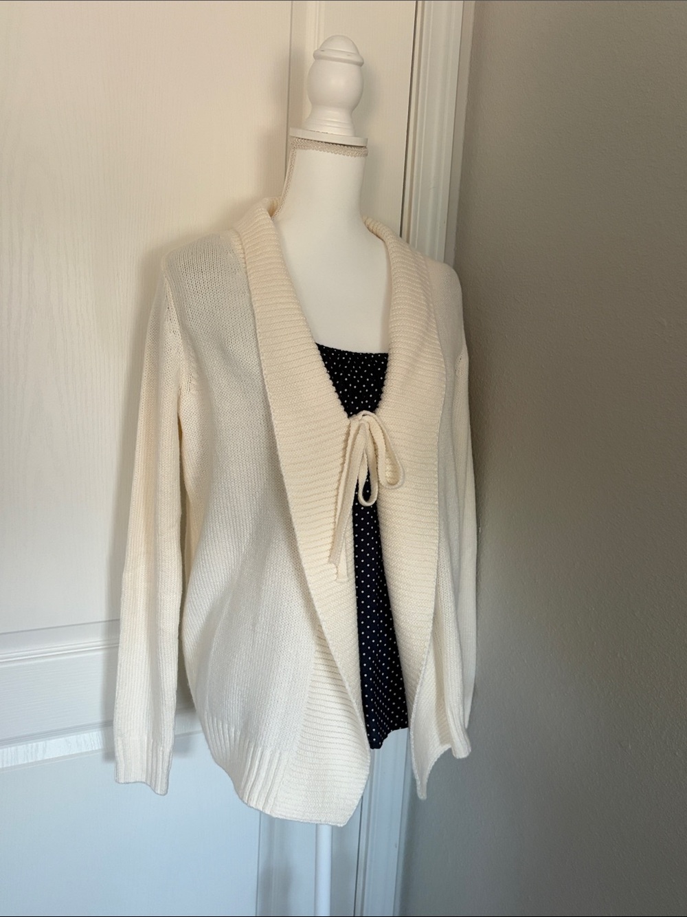 NWT Hollister Cream Open-Front Shawl Collar Tie Sweater